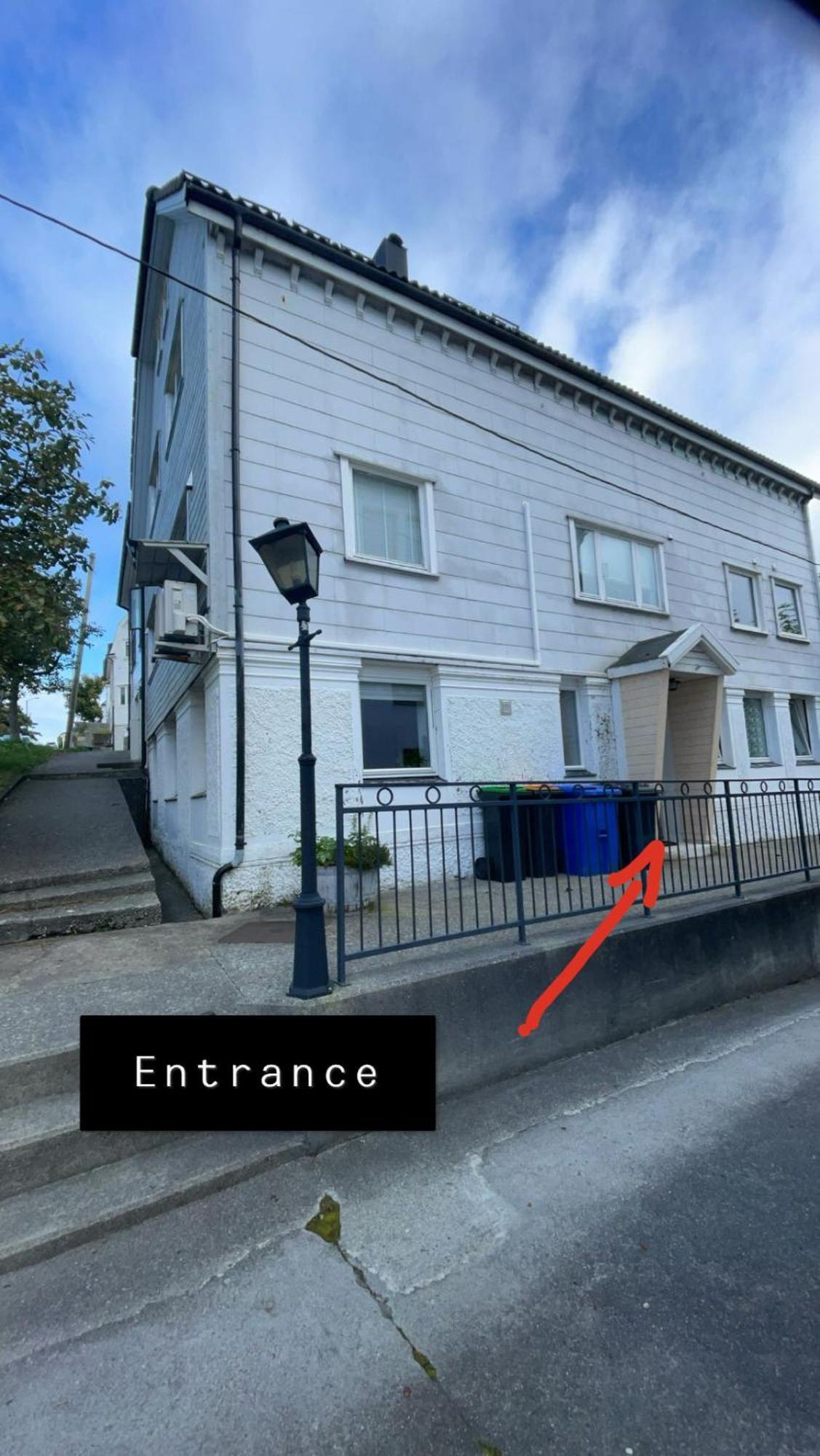 With Free Parking 350 M From The Center Of Appartement