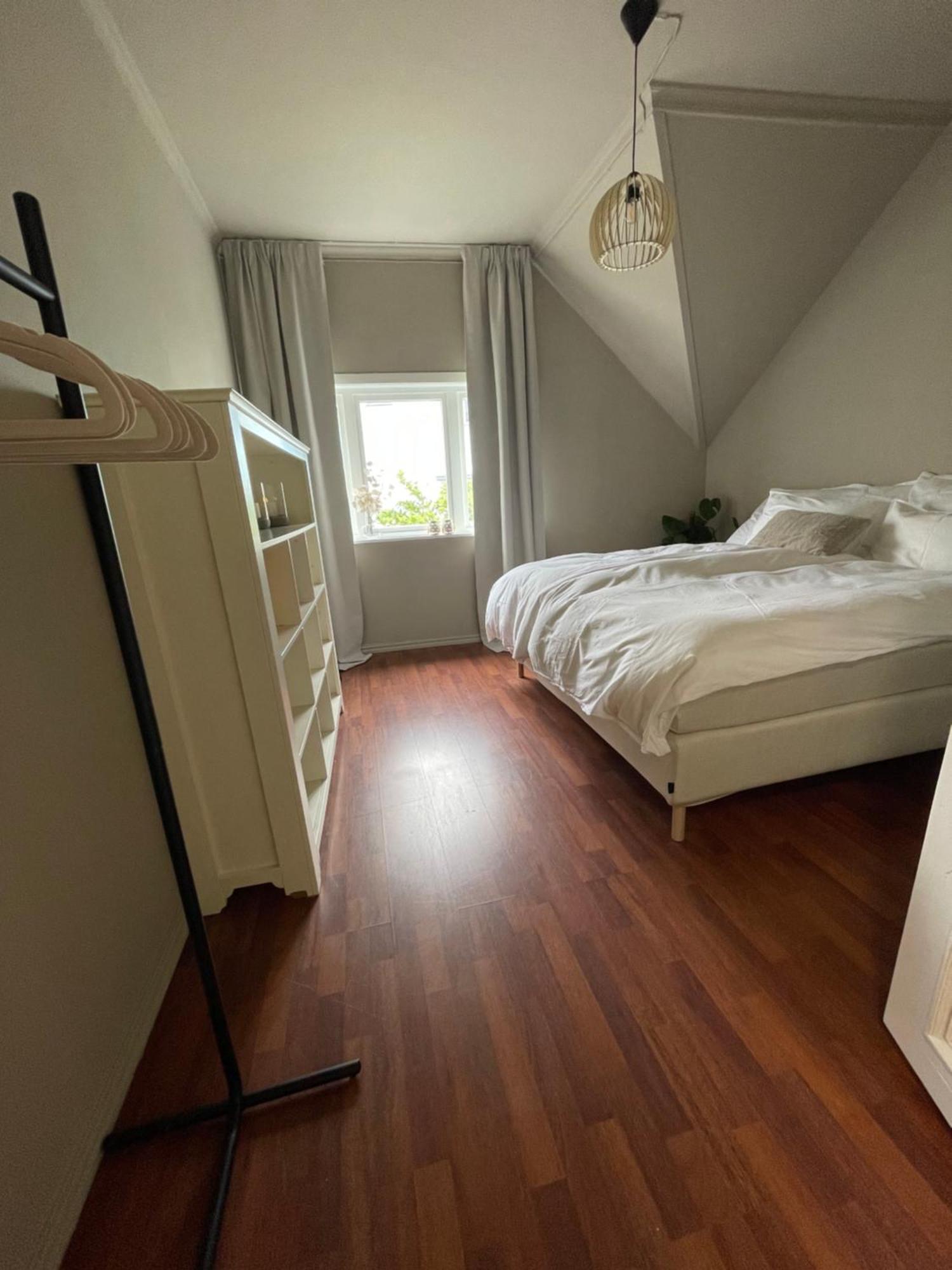 With Free Parking 350 M From The Center Of